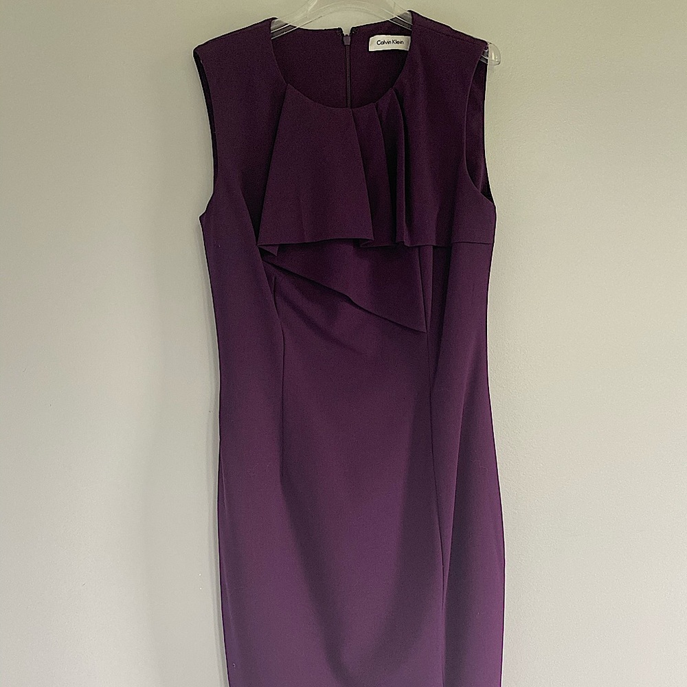 Calvin Klein size 4 dress with ruffle detail